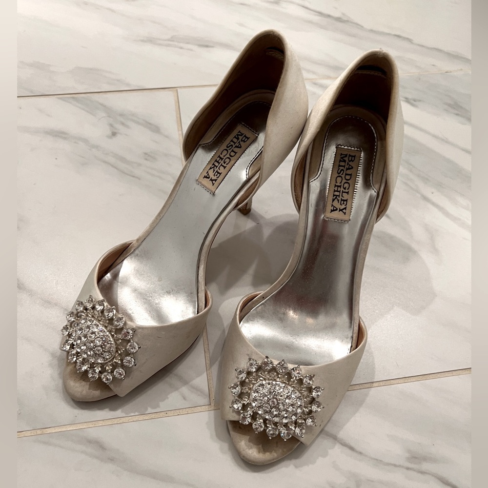 Badgley Mischka Lacie d’orsay pumps